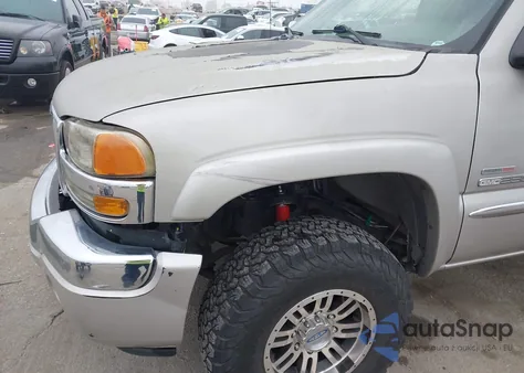 2005 GMC Sierra 2500Hd Sle из США, поврежденный, VIN 1GTHC23205F957753